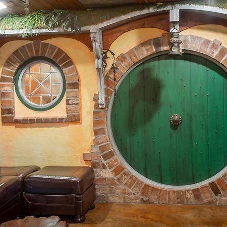 The Hobbit House, Fantasy Comes Home! Russellville Extérieur photo