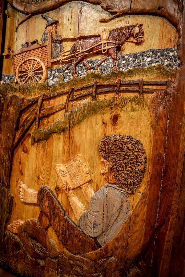 The Hobbit House, Fantasy Comes Home! Russellville Extérieur photo