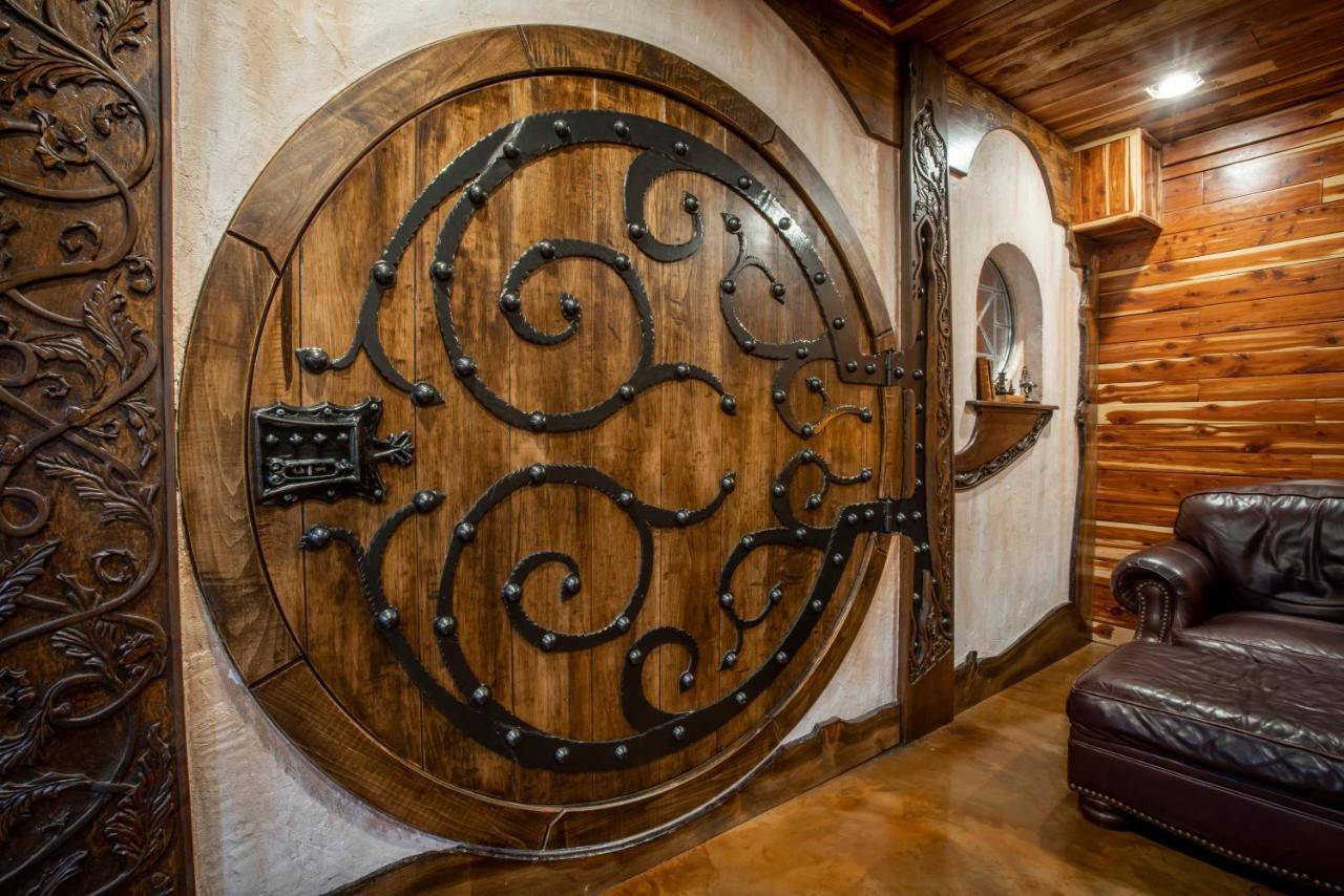 The Hobbit House, Fantasy Comes Home! Russellville Extérieur photo