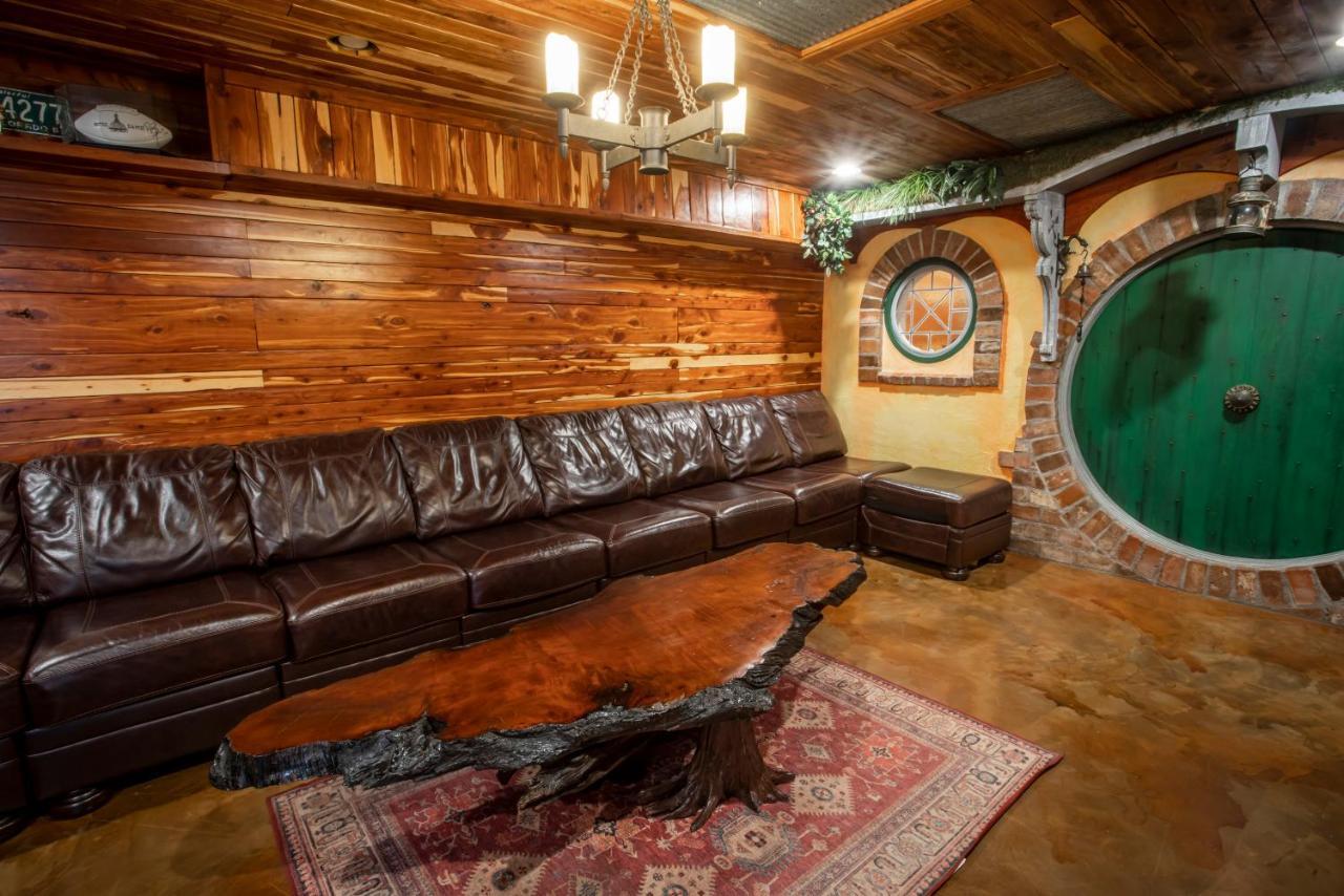 The Hobbit House, Fantasy Comes Home! Russellville Extérieur photo