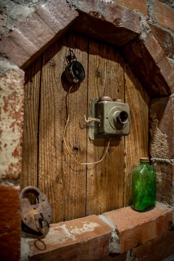 The Hobbit House, Fantasy Comes Home! Russellville Extérieur photo